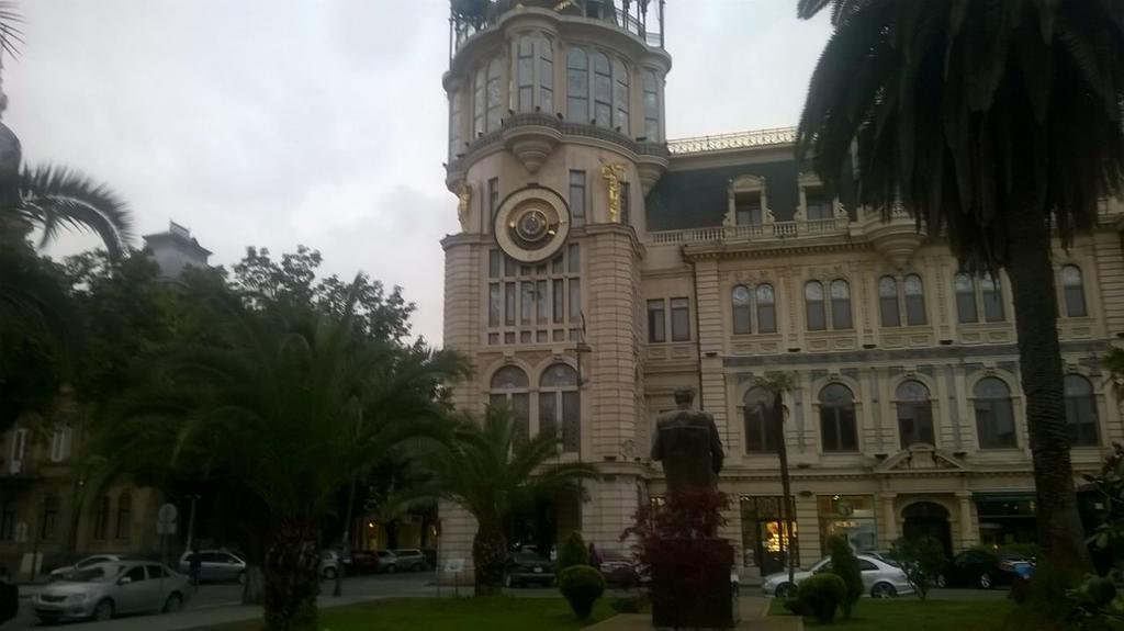 Oldbatumi Apartment エクステリア 写真