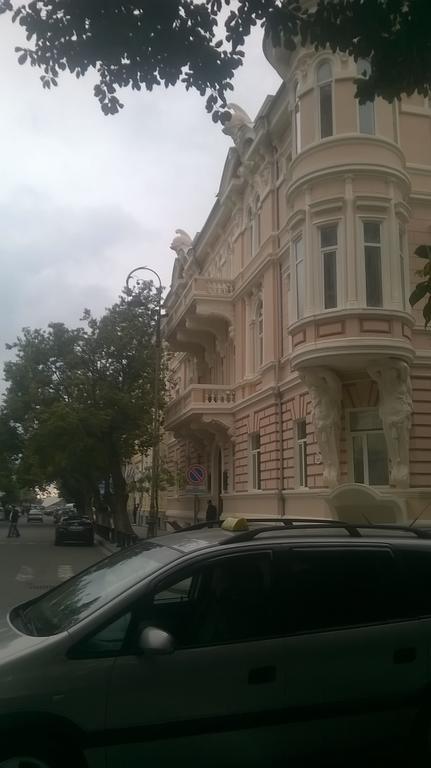 Oldbatumi Apartment エクステリア 写真
