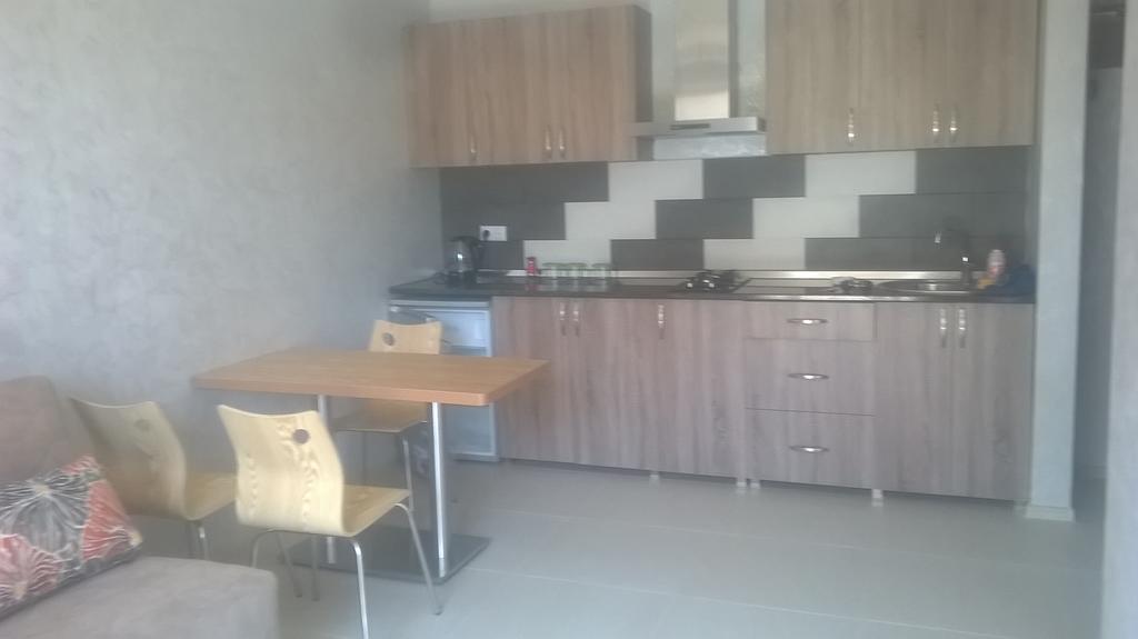 Oldbatumi Apartment エクステリア 写真
